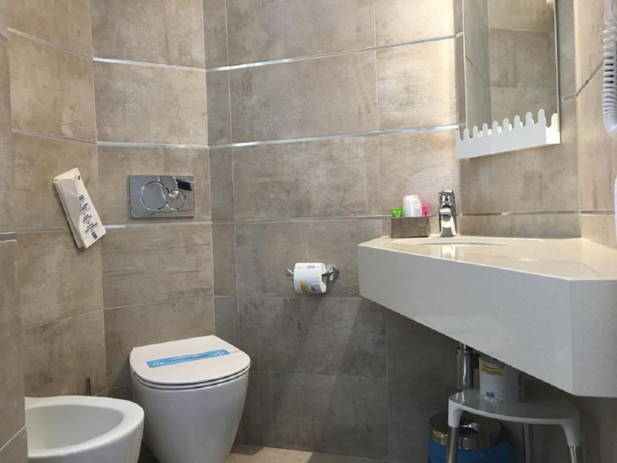 Hotel Italy Bibione Exterior foto